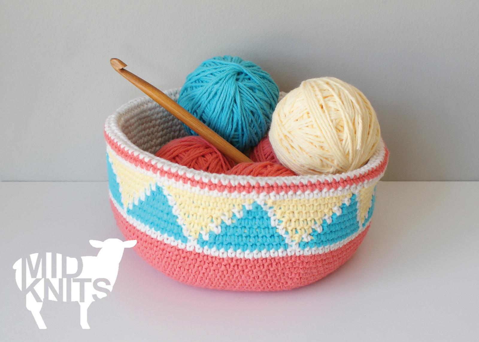 Convertible Triangle Color Blocked Bowl (2015003)
