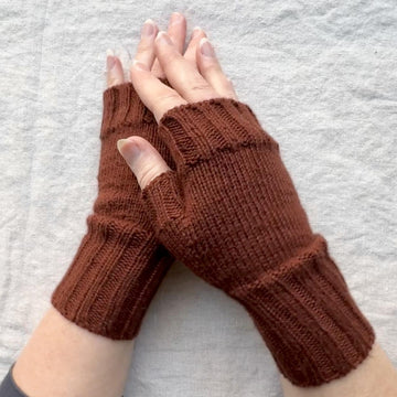 Comfy Cabin Fingerless Mitts