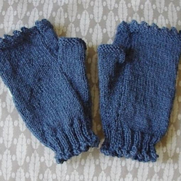 Dog Rose fingerless mitts