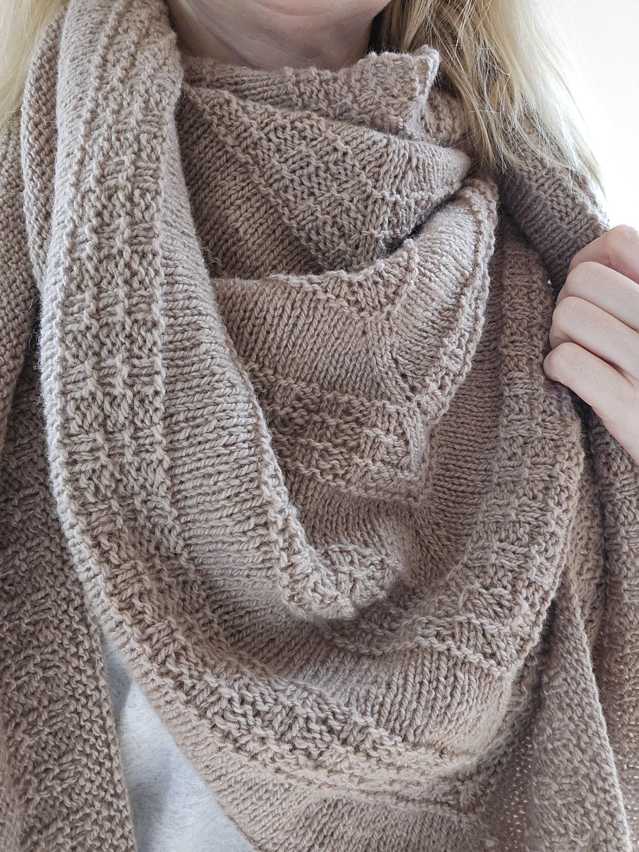Dancing Dices Shawl