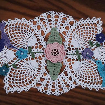 0774 Hummingbird Garden Doily