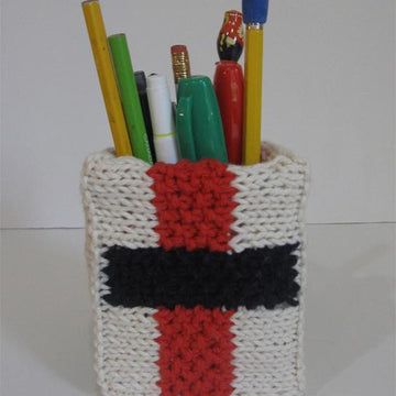 Triangular Pen Holder