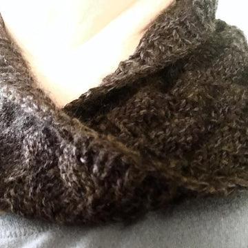 Elwyn Mobius Cowl