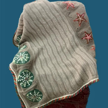 Rock pools lap blanket