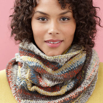 Cedar Springs Cowl in Lion Brand Fishermen's Wool - 90584AD