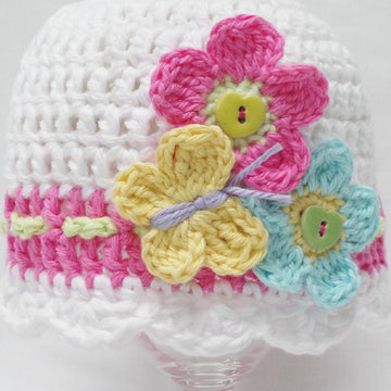 Crochet hat pattern - Flutterby Flowers