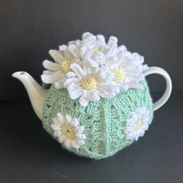 Daisy Granny square Tea Cosy