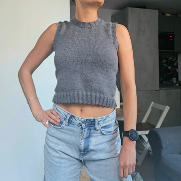 Simple sweater vest