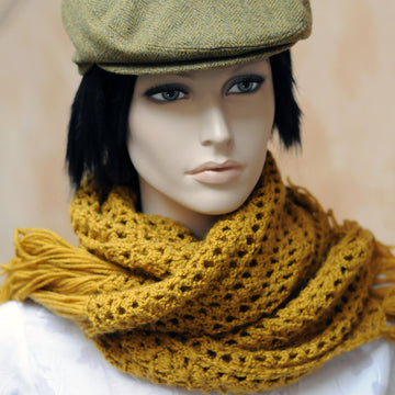 Victory crochet scarf with fringe