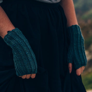 Pembroke Bay Mitts