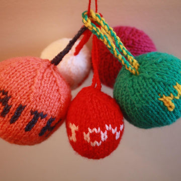 Christmas Baubles-Knit Flat