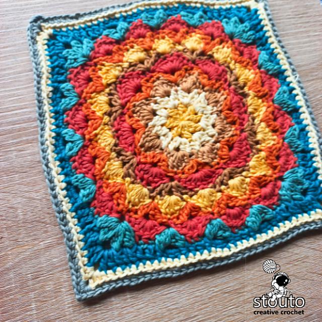 Dahlia Flower Granny Square