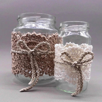 Crochet shabby style decoration from scraps of yarn for used glasses