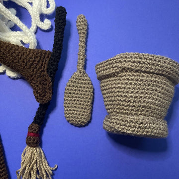 Witch in Tub amigurumi