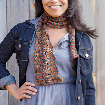 Reversible Undulating Waves Scarf