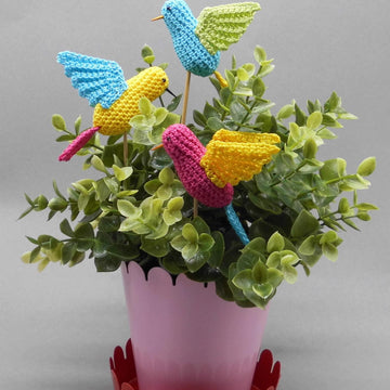 Kleine Vögel Dekohänger Blumenstecker - einfach aus Wollresten