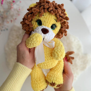 Lion toy