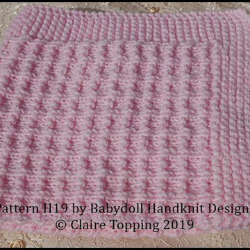 Simple waffle style blanket in two sizes and car seat blanket