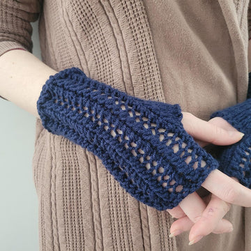 Trellis Fingerless Gloves
