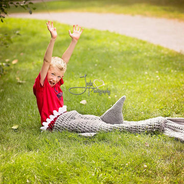 Bulky & Quick Shark Blanket