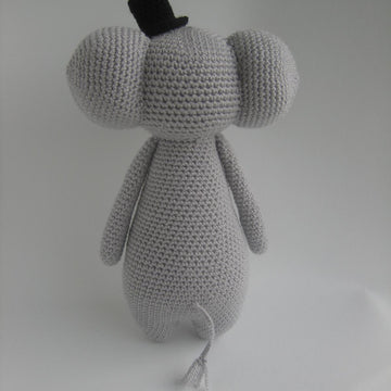 Elephant with Hat Crochet Amigurumi Pattern