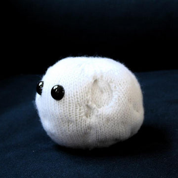 Little amigurumi moon