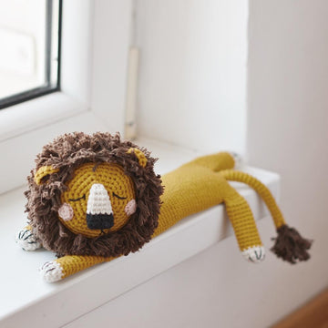 Muffin the Lion Crochet Pattern