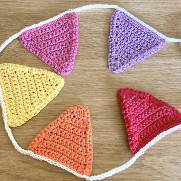 Mini Rainbow Bunting
