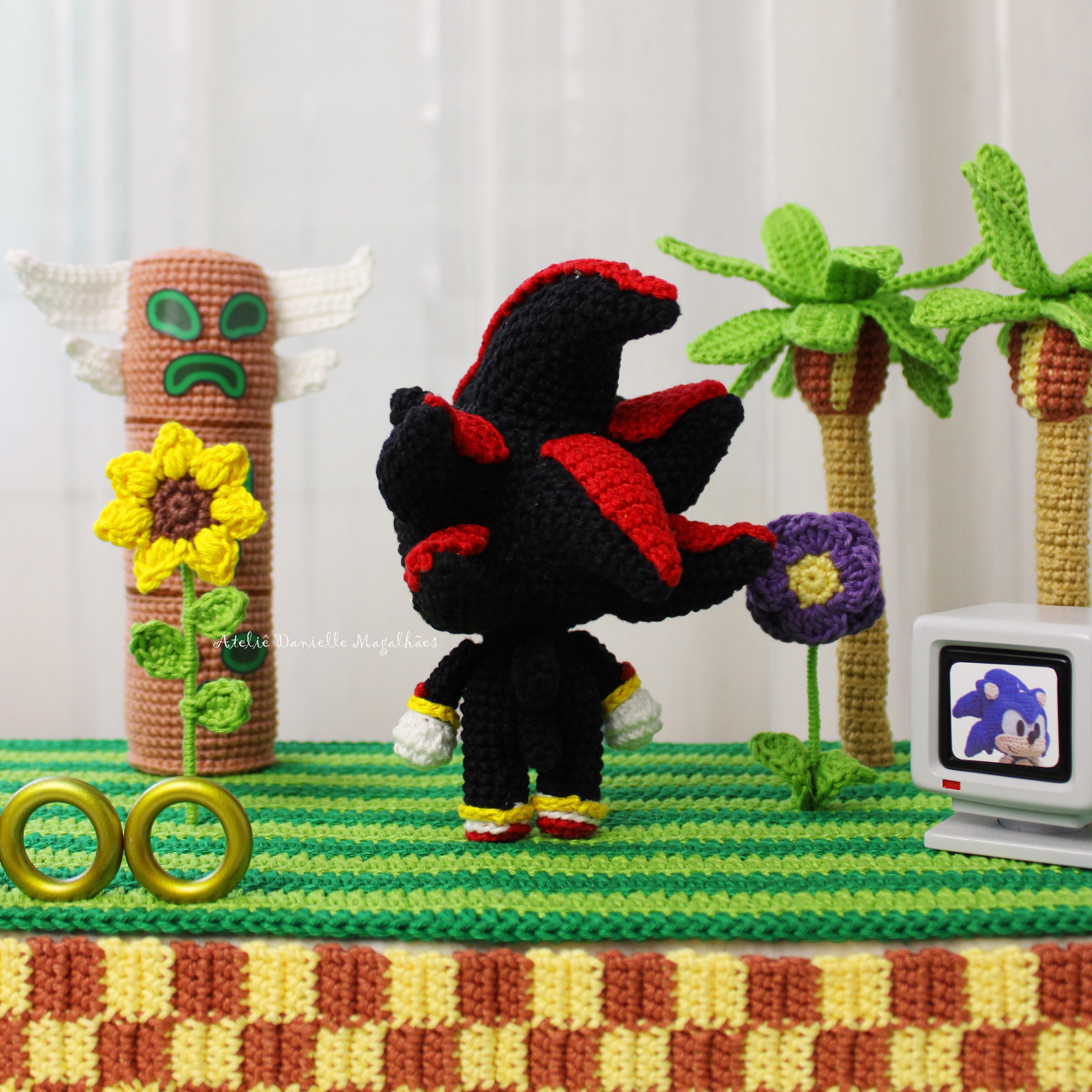 Sonic & Shadow, the hedgehogs amigurumi pattern