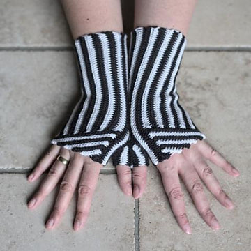 Gwen Mitts