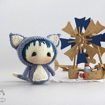 Big Blue Tanoshi Cat Doll