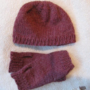 Mulberry Hat & Fingerless Gloves
