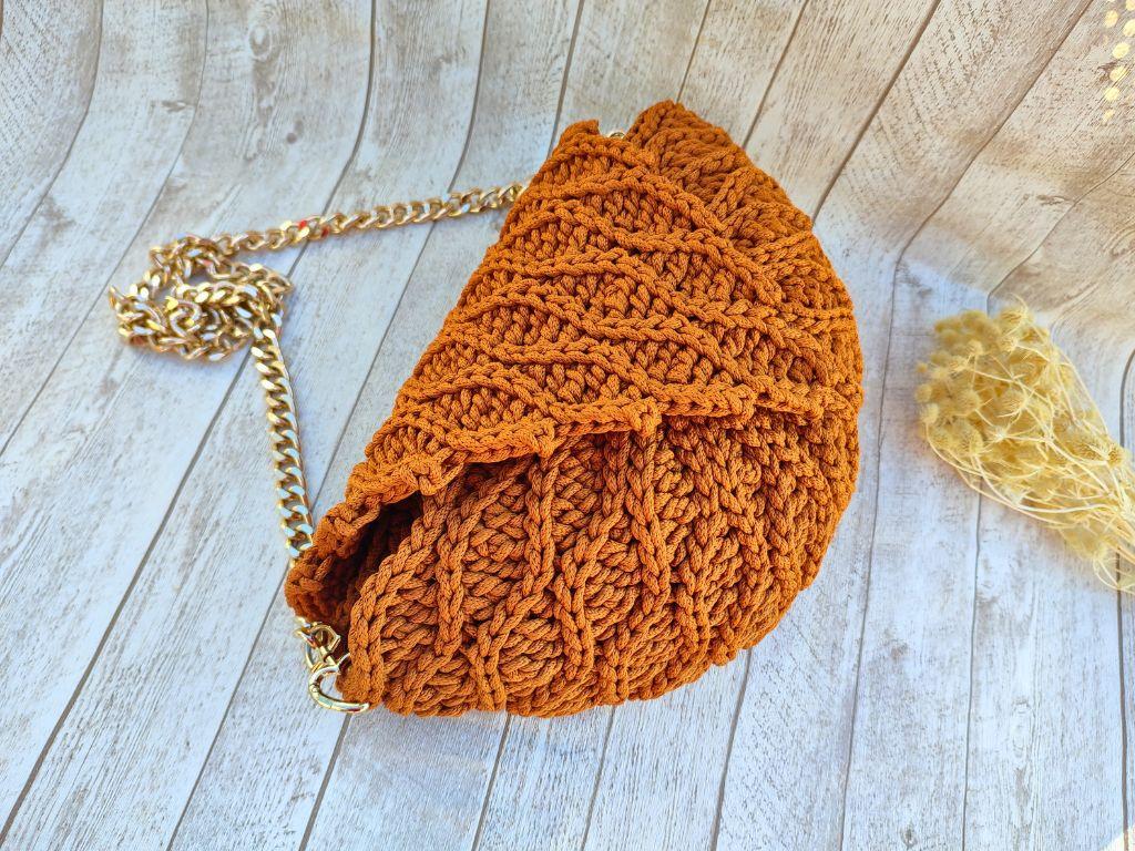 Wavy Ribbed Crochet Circle Bag Pattern