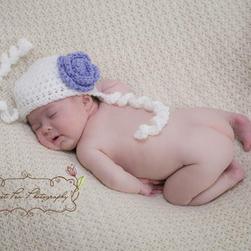 Hat with Twisted Tails