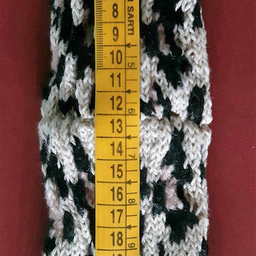Twisted headband with leopard pattern