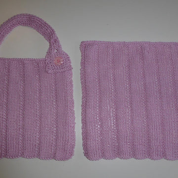 Lindsay - 4ply baby bib and washcloth set