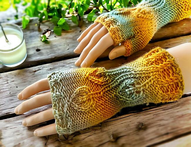 Autumn Leaf Half Gloves