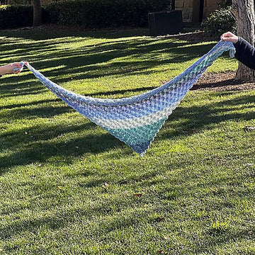Dandan cable shawl