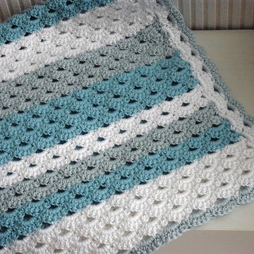 Blue dreams baby blanket