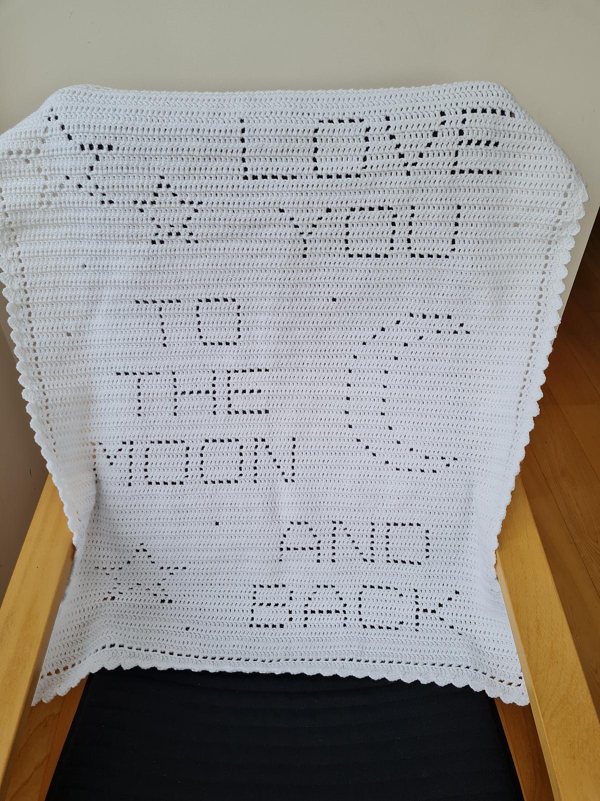 Love you to the moon and back Filet Blanket