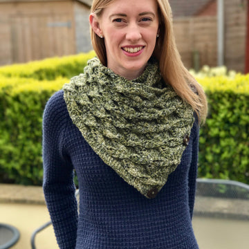 Aranyani Neck Warmer / Triangular Cowl in Sirdar Harrap Tweed DK or Sirdar Loveful Recycled Tweed DK