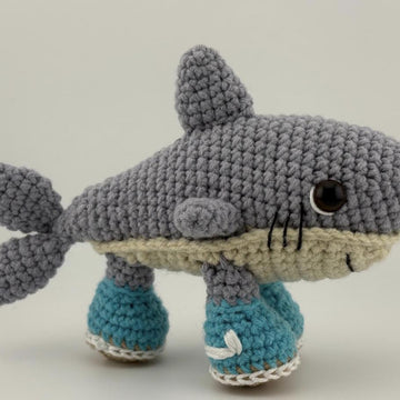 Tralalero Tralala Amigurumi Pattern – Available in English & Portuguese