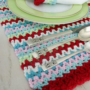 V-Stitch Placemat & Napkin Ring