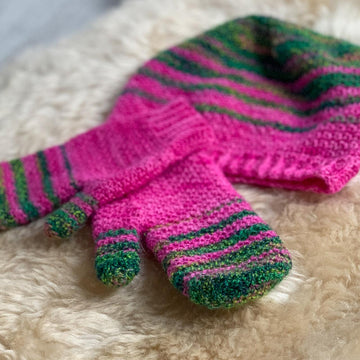 Pair it up Hat & Mittens