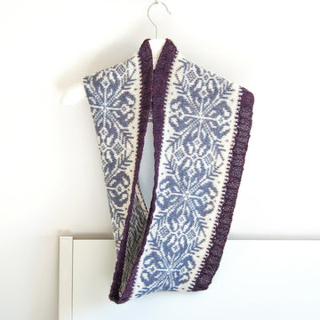 SNOWFLAKE Infinity Scarf