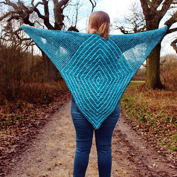 Ten of Diamonds Shawl