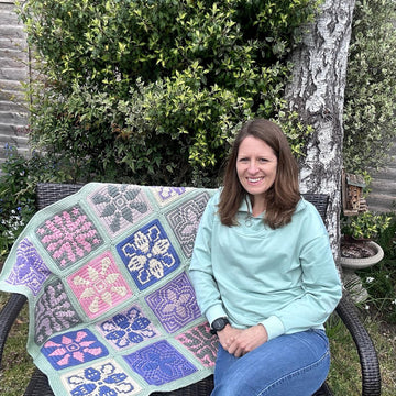 Blooming Tiles Blanket