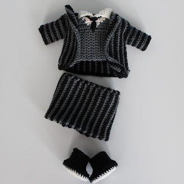 Wednesday doll + outfit