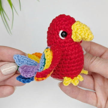 Parrot Crochet Pattern, Easy Crochet Amigurumi Bird Pattern