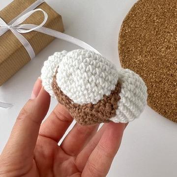 Cotton flower crochet keyring pattern Amigurumi flower Bag charm Crochet keychain car mirror hanging